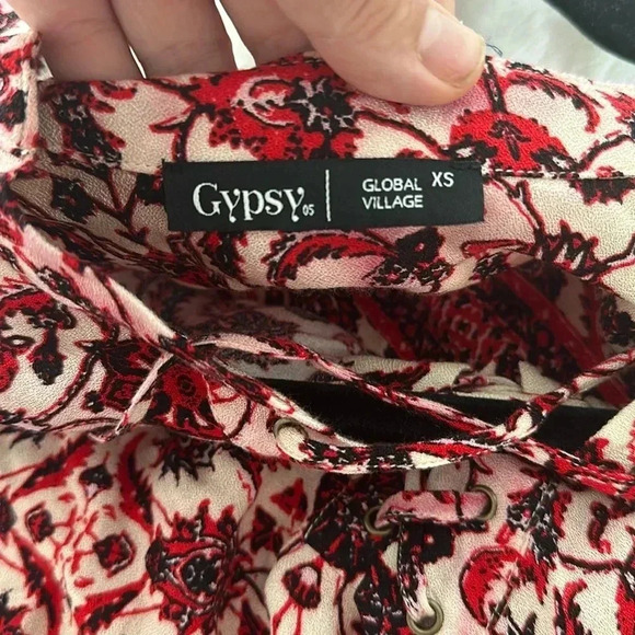Revolve Gypsy Global Village Floral Lace Up Top Blouse in Red Ivory Sz XS - Picture 4 of 10